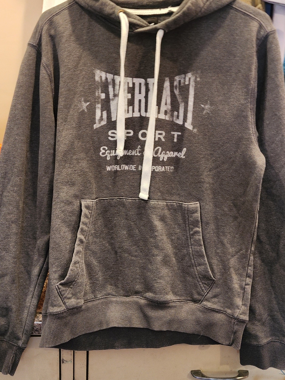 Everlast Men's Gray Pullover Hoodie Sweatshirt